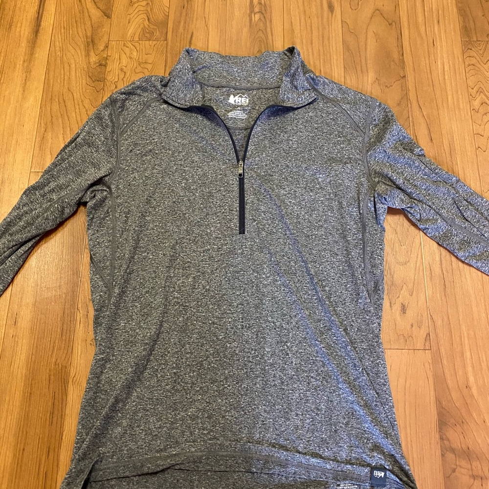 Men’s REI light quarter zip pullover